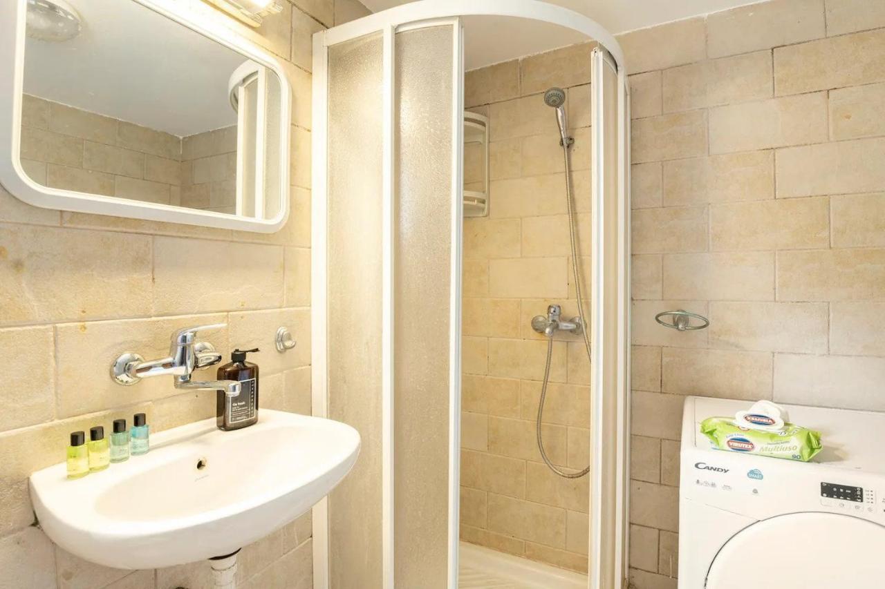 Dāliyat el KarmilAl-Razi Residencyアパートメント エクステリア 写真